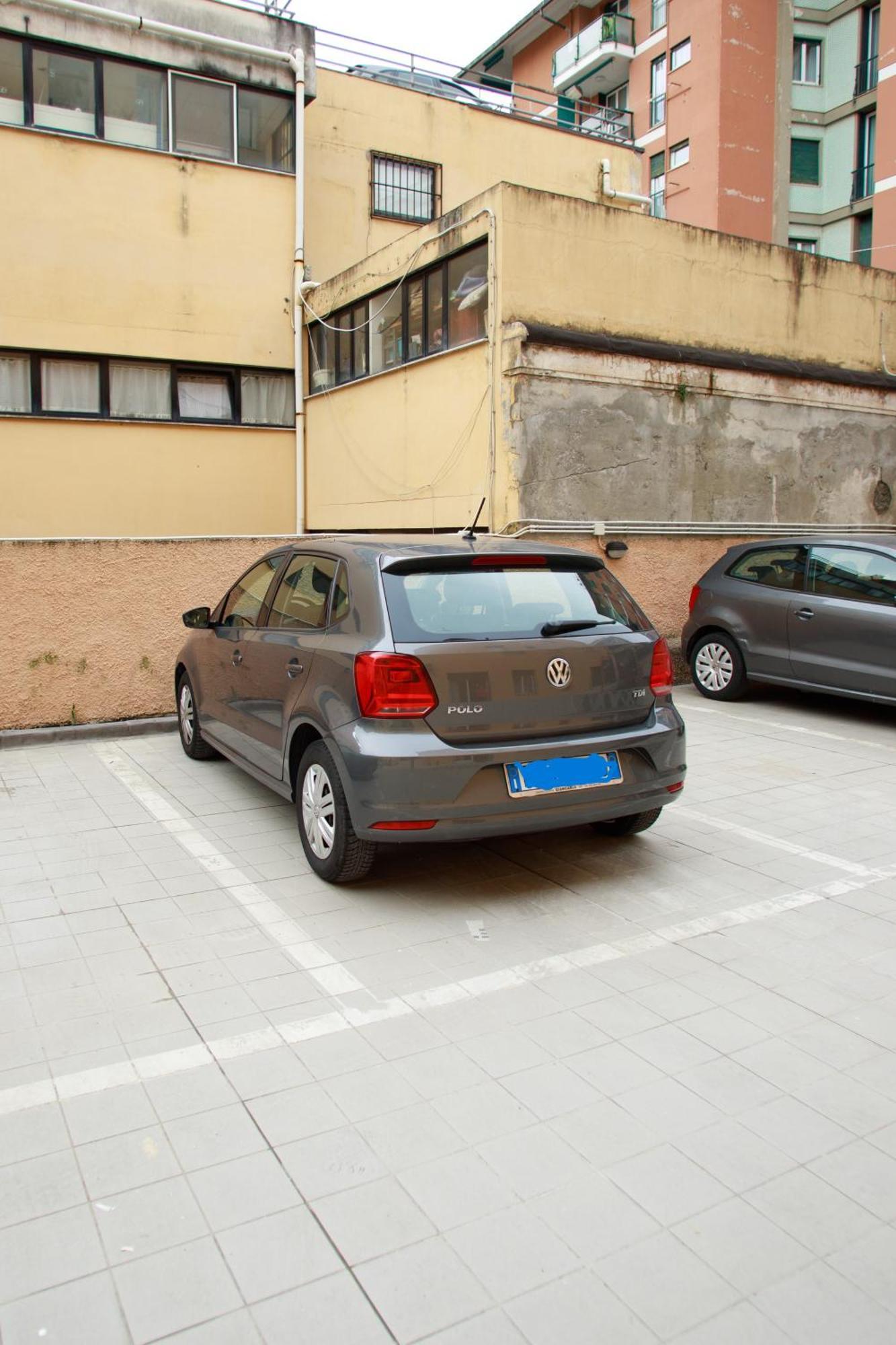 Ferienwohnung Sofia House With Private Parking Genua Exterior foto
